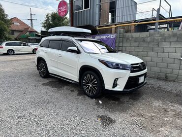 Toyota: Toyota Highlander: 2018 г., 3.5 л, Типтроник, Бензин, Кроссовер