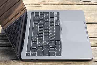 macbook pro i9: Для учебы, Б/у, Intel Core i5, ОЗУ, RAM: 16 ГБ — 4