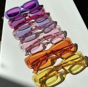 очки вертуальной реальности: Разноцветные очки
