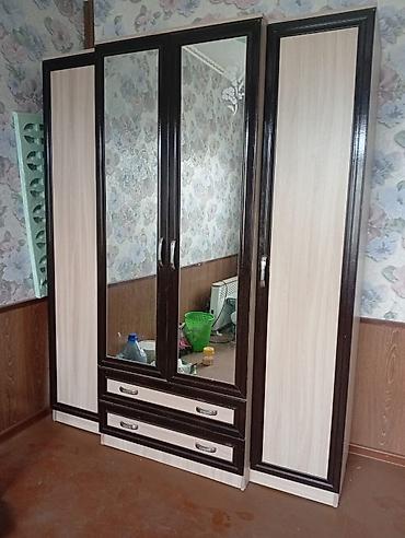 Срочно продаю. В отличном состоянии. Без дефектов. Высота - 2м. Ширина
