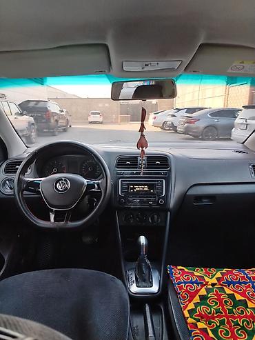 обмен в обе стороны: Volkswagen Polo: 2015 г., 1.6 л, Автомат, Бензин — 3