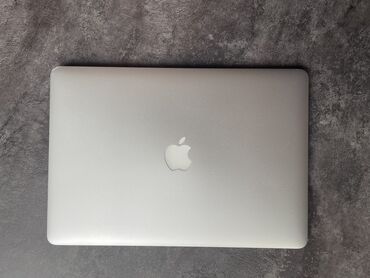 ноутбук macbook: Ноутбук, Apple, 8 ГБ ОЗУ, Intel Core i7, Б/у, Для работы, учебы