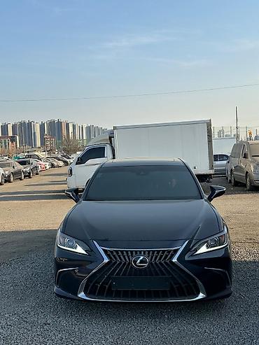 Lexus: Lexus ES: 2023 г., 2.5 л, Гибрид — 1