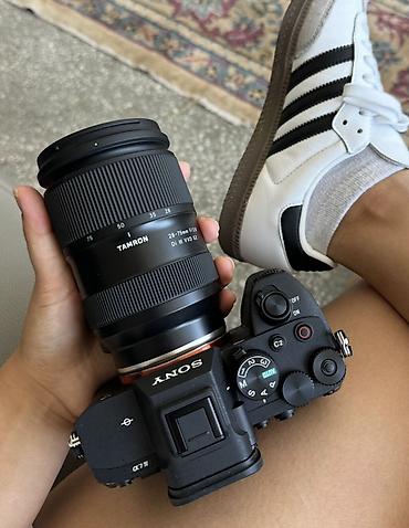 проявка фото: Sony A7IV Объектив TAMRON 28–75mm F/2.8 Di III VXD G2 для — 1
