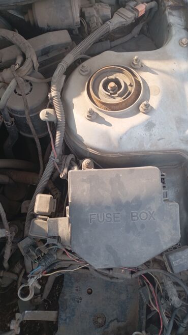 Mazda: Mazda Cronos: 1994 г., Седан — 10