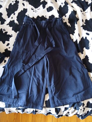 Şort, Bershka, S (EU 36), rəng - Qara