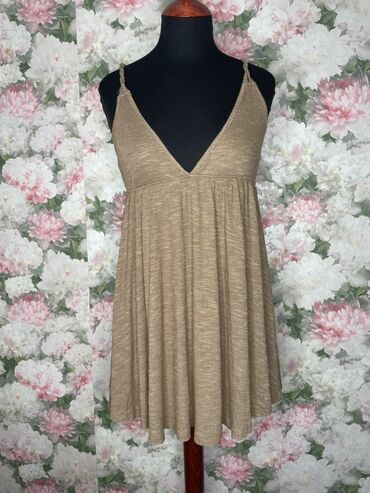 lanene kosulje sa ruskom kragnom: Pull and Bear XS (EU 34), color - Beige, Oversize, With the straps