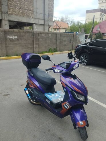 купить запчасти на скутер: Продаю м8 35 срочно не на ходу