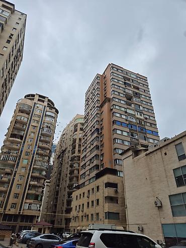 studio mənzil: Ağ şəhər, 3 otaqlı, Yeni tikili, m. Xətai, 100 kv. m — 5
