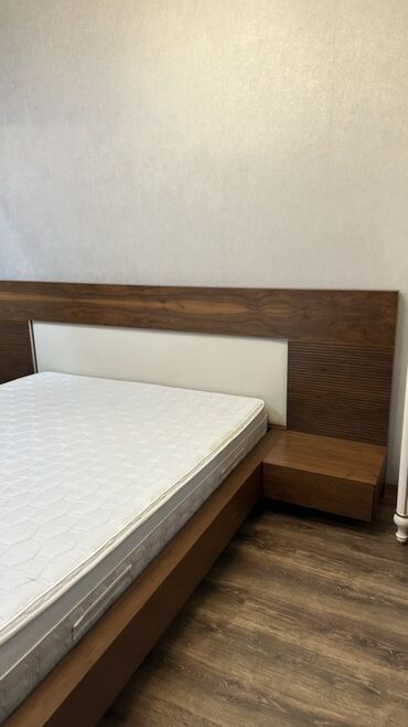 Kreslolar: Mebel dəsti – yataq otağı üçün - Material: isti qəhvəyi tonlarda