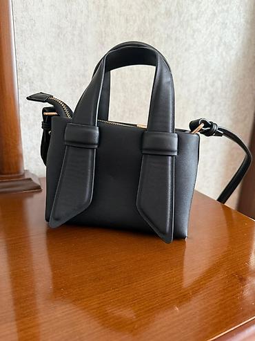 Çantalar: Qara mini çiyin/əl çantası - Material: yumşaq eko‑dəri - Rəng — 3