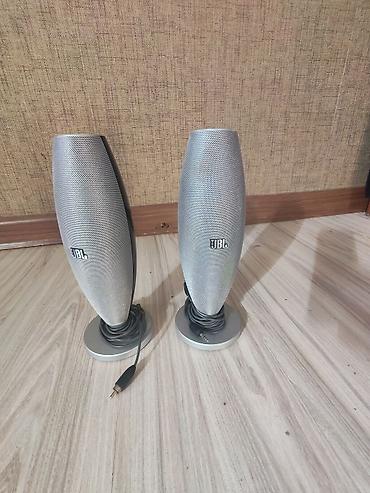 Audio: JBL stolüstü akustika – 2 ədəd passiv kolon - Brend: JBL - Növ — 3