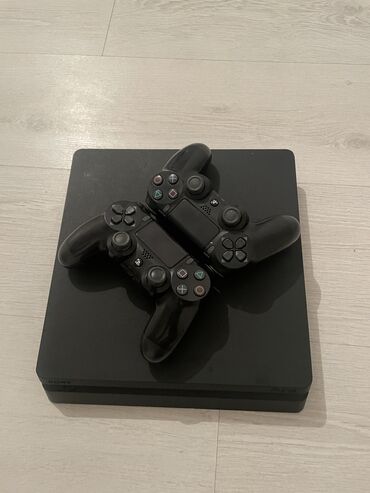 мини холодильник для напитков: Продаю PlayStation 4 slim 1тб Установленные игры: It takes two, Far