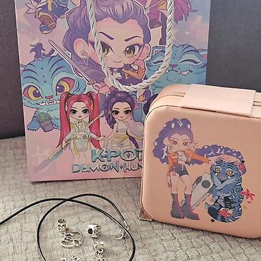 Setovi nakita: Novo Set pandora k- pop 2200 din . Set sadrži: 35 raznih — 1