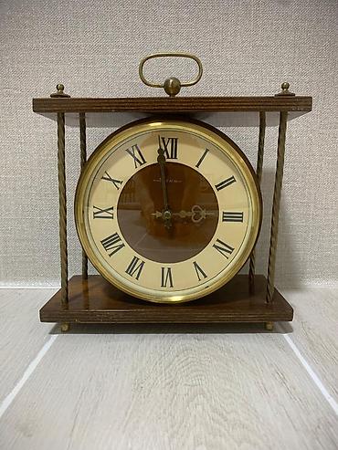 Антикварные часы: Продам антикварные часы, СССР, рабочие. Цена 3000 сом каждый, без — 2