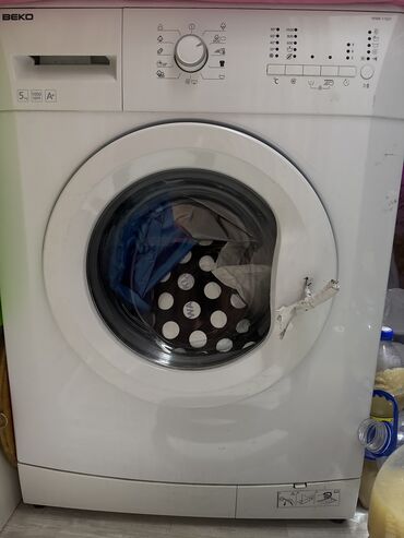 продаю машину автомат: Стиральная машина Beko, Б/у, Автомат, До 6 кг, Компактная