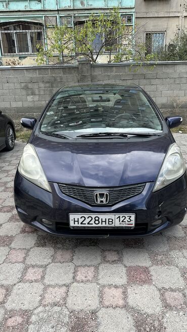 Honda: Honda Jazz: 2009 г., 1.3 л, Робот, Бензин, Хэтчбэк