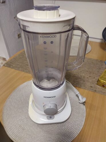 beko zamrzivaci: Kenwood blender, ispravan. Kontakt telefon