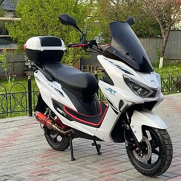 Скутеры: Тип скутера 150 куб. см, Бензин, Б/у — 16