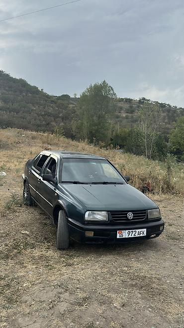 решётка на венто: Volkswagen Vento: 1997 г., 1.8 л, Механика, Бензин, Седан — 7