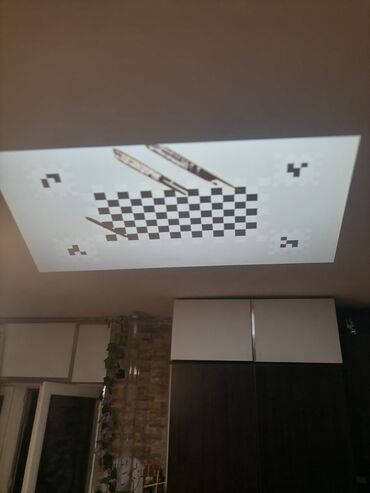 Projektori: Multimedijalni Smart Android projektor – LED Ima fleku u slici. - — 11