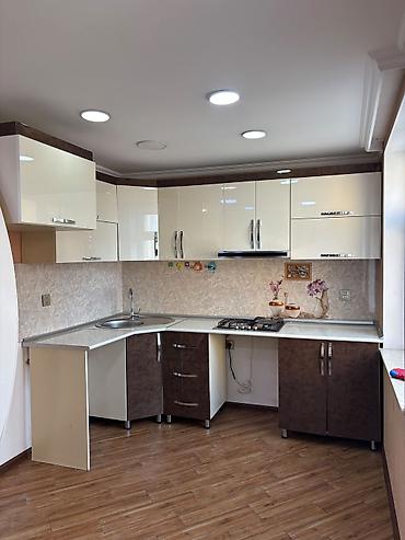 Metbex mebeli 146/260 ölçü Qaz, moyka asperator üstünde verilir
