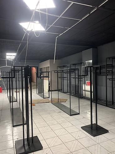 Оборудование для бизнеса: Кронштейн Для одежды, Материал: Металл, С зеркалом, Новый — 2