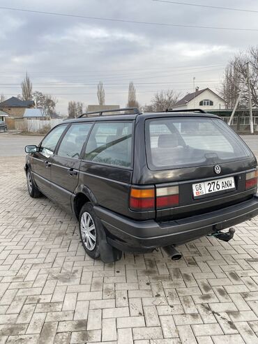 Volkswagen: Volkswagen Passat: 1990 г., 1.8 л, Механика, Бензин, Универсал