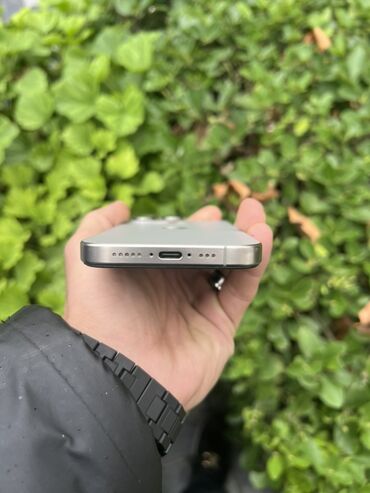 Apple iPhone: IPhone 15 Pro, 128 GB, Natural Titanium — 4