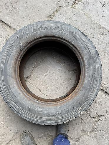 Шины: Комплект грузовых шин (2 шт.) - Размер: ориентировочно 295/60 R22.5 — 7