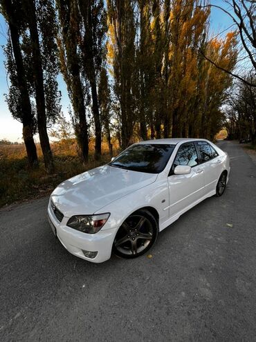 женские машины не дорогои: Toyota Altezza: 2003 г., 2 л, Автомат, Бензин, Седан