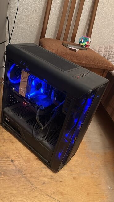 Printerlər: Masaustu komputer Komputer əla vəziyyətdədir sadəcə termal pastası