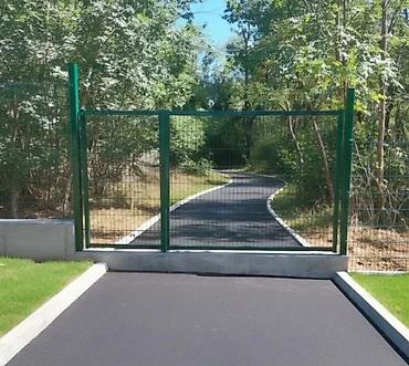 Proizvodi od rolovanog metala, metalni kanali: 🚪 DVOKRILNE KAPIJE Ispuna panel 2D ili 3D 📍 Fence System doo Bulevar — 23