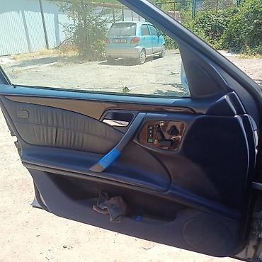 Mercedes-Benz: Mercedes-Benz E-Class: 2003 г., 2.4 л, Типтроник, Газ, Универсал — 5