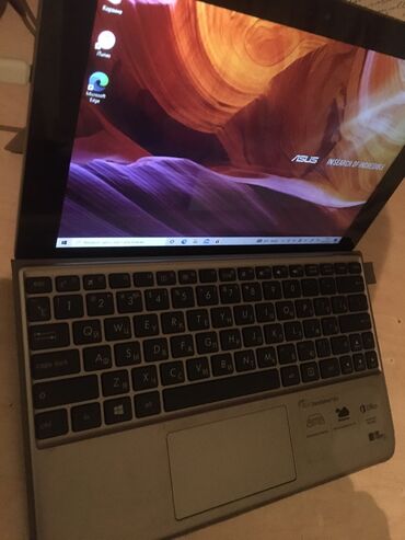 asus x550: Intel Atom, 4 GB, 14.3 "