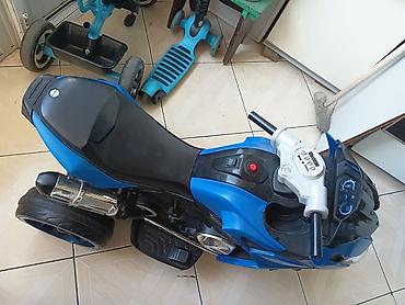 мотоцикл для детей: Uşaq üçün elektrikli üçtəkərli motosiklet – mavi rəng - Korpus: idman — 3