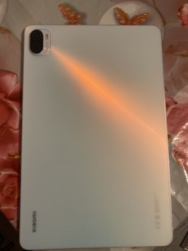 xiaomi mi4 3 64gb white: Xiaomi pad 5 az işlənib əla vəziyyətdə problemsiz üstündə kabura və