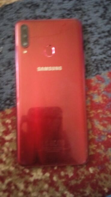 ноутбук баткен: Samsung Galaxy A20, цвет - Красный