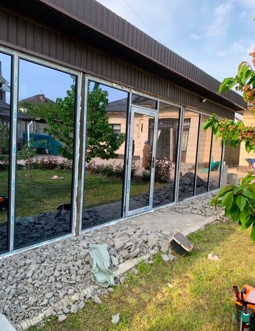 Пластиковые окна на заказ: Пластиковое окно на заказ, Тип окна: Панорамные, Бесплатная установка, Без рассрочки at lalafo.kg — 4 Пластиковые окна на заказ: Пластиковое окно на заказ, Тип окна: Панорамные, Бесплатная установка, Без рассрочки — 4