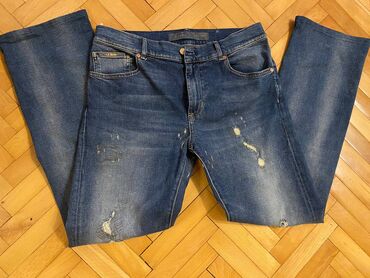 Farmerke: GUESS - Farmerice Guess, vrlo malo nošene. U odličnom stanju. Veličina na lalafo.rs — 2 Farmerke: GUESS - Farmerice Guess, vrlo malo nošene. U odličnom stanju. Veličina — 2