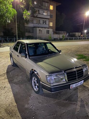 шины размер 2056515: Mercedes-Benz W124: 1990 г., 2 л, Механика, Бензин, Седан