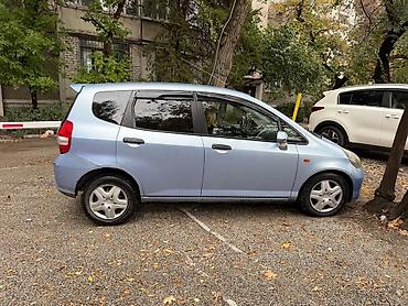 Haima: Honda Fit: 2005 г., 1.4 л, Кол менен иштөөчү, Бензин, Хетчбек — 3