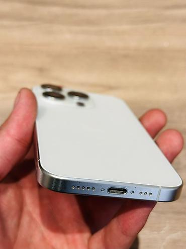 honor 200 pro: IPhone 15 Pro, Б/у, 128 ГБ, White Titanium, Кабель, 85 % — 4