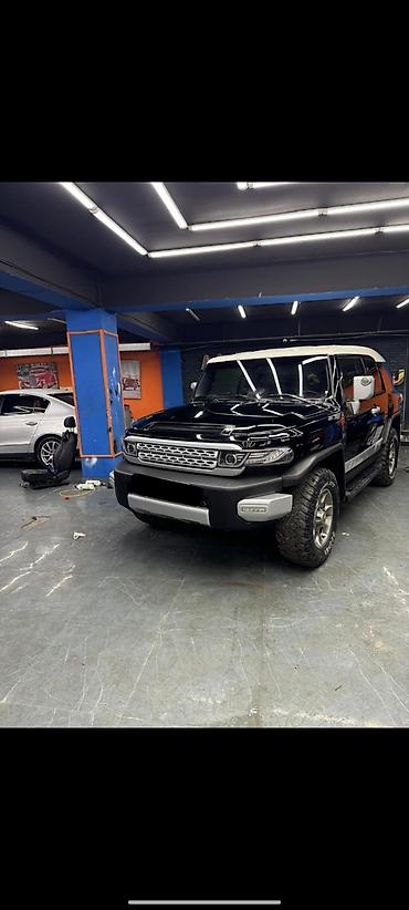 Транспорт: Toyota FJ Cruiser: 4 л | 2013 г. Внедорожник — 3