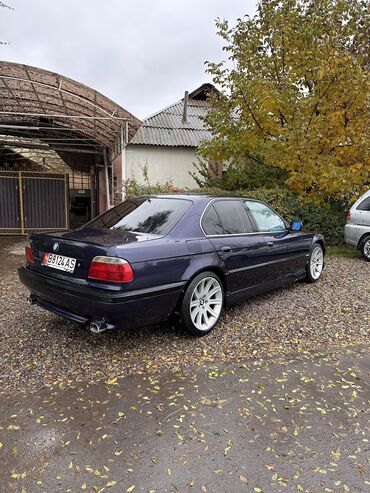 авто жпс: BMW 750: 1995 г., 5.4 л, Автомат, Бензин, Седан