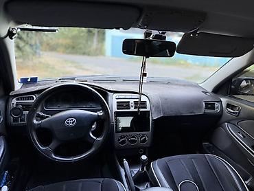 левый крыло: Toyota Avensis: 2002 г., 1.6 л, Механика, Бензин, Седан — 8