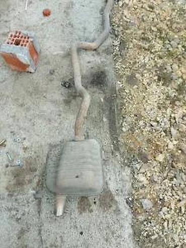 prolutex mk: ALFA 147 JTD ZADNJI LONAC | Odlican bez korozije. Polovni delovi za — 1