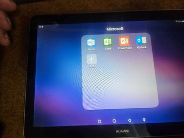 Tableti: Huawei MediaPad T3 10-Tablet radi, brzo otvara, tač radi, baterija je na lalafo.rs — 5 Tableti: Huawei MediaPad T3 10-Tablet radi, brzo otvara, tač radi, baterija je — 5