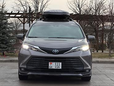 Toyota: Toyota Sienna: 2021 г., 2.5 л, Гибрид, Минивэн — 5