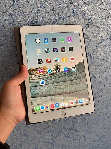 Планшеты: Планшет, Apple, память 32 ГБ, 10" - 11", Wi-Fi, Б/у, Детский цвет - Розовый — 3